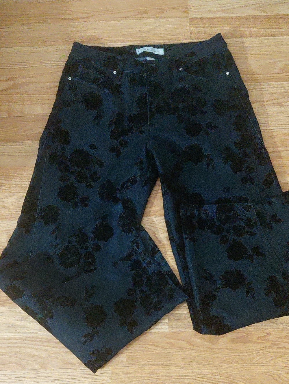 Cato Black Floral Velvet-Effect Women's Jeans